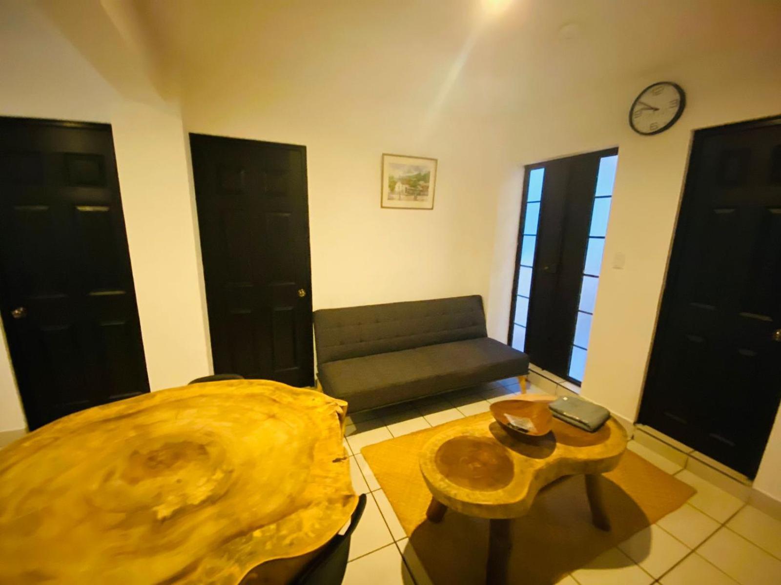 Hostal 17-52 Guatemalaváros Kültér fotó