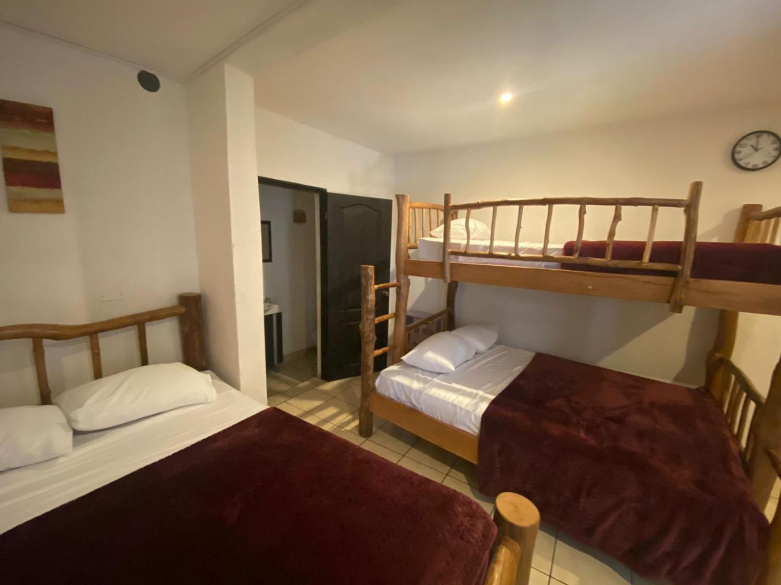 Hostal 17-52 Guatemalaváros Kültér fotó